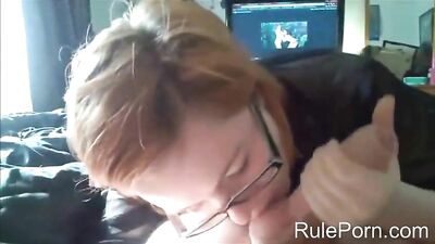 Nerdby babe swallows cum after blowjob