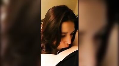 Pretty Gorgeous Wife Makes Her Man Cum On Her Face