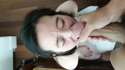 Good sucking asian gets thick facial