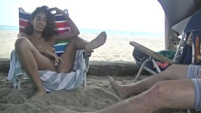 Exhib public masturbating at the beach 