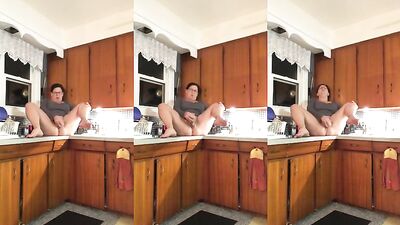 Squirting on the kitchen's counter 