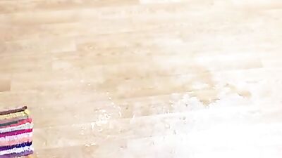 Power squirting solo