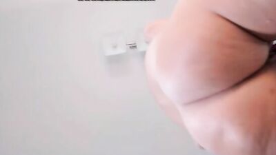 Stream the hottest milf solo squirt sex video