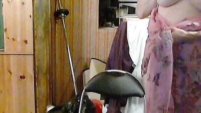 Nice big booty mature lady teasing