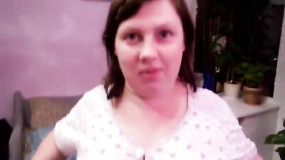 Amateur big boobs brunette love facial