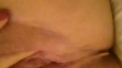 Amateur mature milf pussy fingering