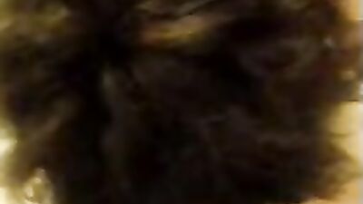 Horny girlfriend gives sexy blowjob