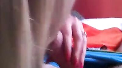Amateur mature lady sucking fat cock