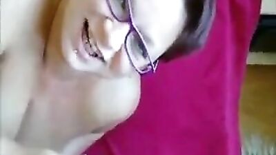 Amateur nerdy wife sucking hard cock