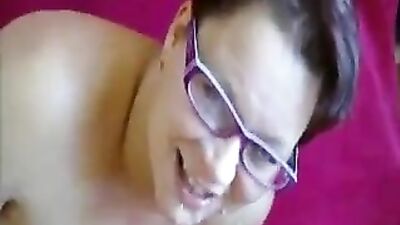 Amateur nerdy wife sucking hard cock