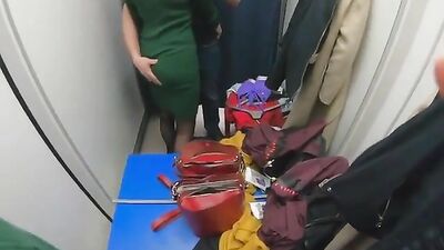 Creampie hot fucking in fitting room