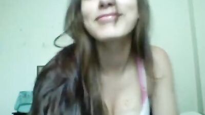 Hot Latin camgirl playing with pussy