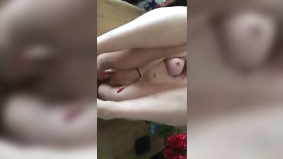 Babe gets herself off on a wooden table