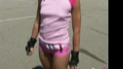 Blonde Skater Teases on the Court