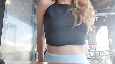 Hot Date in a Dirty Girl-Girl Hookup