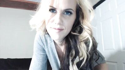 Blonde Wife Gets a Creamy Homemade Fuck