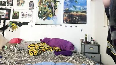 MILF Cums and Squirts in a Solo Clip