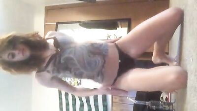 Horny Babe Fingers Her Pussy