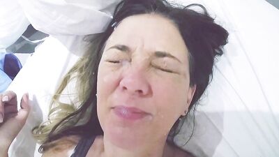 Huge Facial in a Raw Amateur Clip