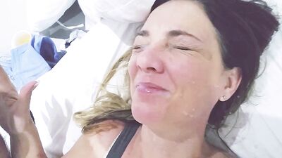 Huge Facial in a Raw Amateur Clip