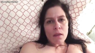 BBW MILF Fucks Herself to Orgasm