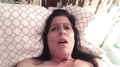 BBW MILF Fucks Herself to Orgasm