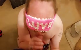 Blindfolded chubby babe giving a nasty blowjob